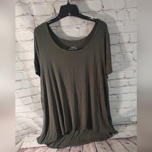 Torrid Super Soft Green Green Flowy Tee Shirt 3X - Picture 1 of 13